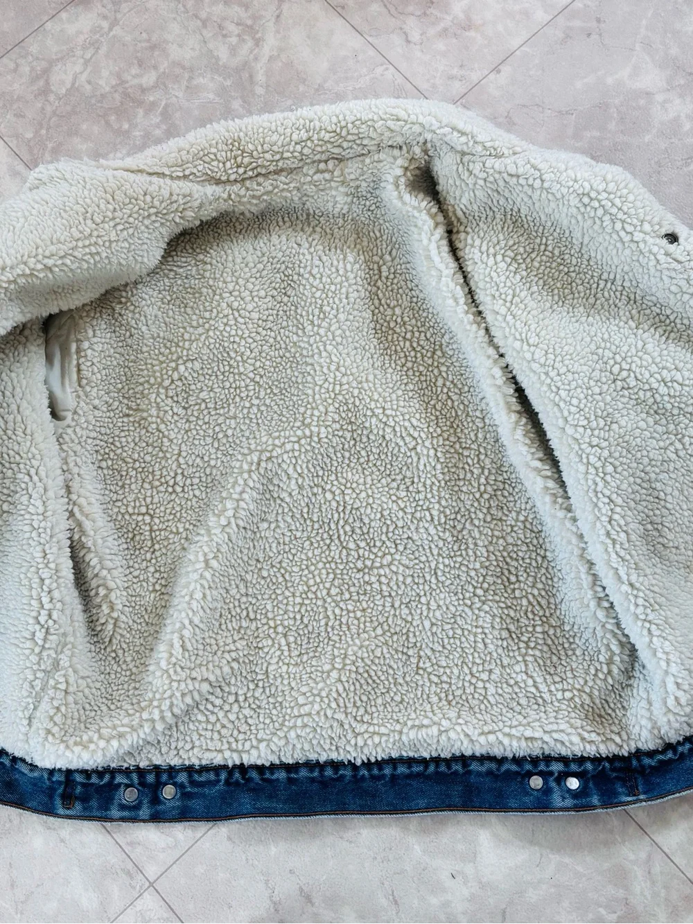 Vtg. Tier III  Levis Sherpa Denim Jacket Mens Medium Blue Trucker Made USA 80s